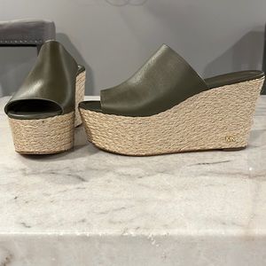 Michael Kors Olive green leather wedges